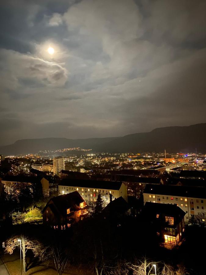 Modernes 2-Zimmer-Apartment Mit Balkon Und Netflix Iéna Extérieur photo